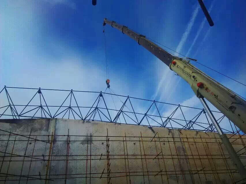 梅河口食堂网架结构工程